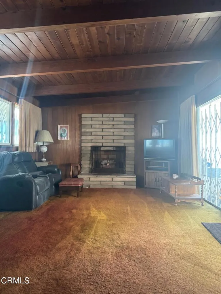 1239 E 124th Street, Los Angeles, California 90059 home-pic-12